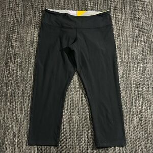 Lululemon wunder under crop leggings